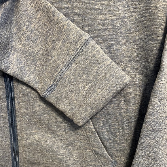 NEW W/O tags Women's Size Small blue hooded zip up sweatshirt. - Picture 4 of 7